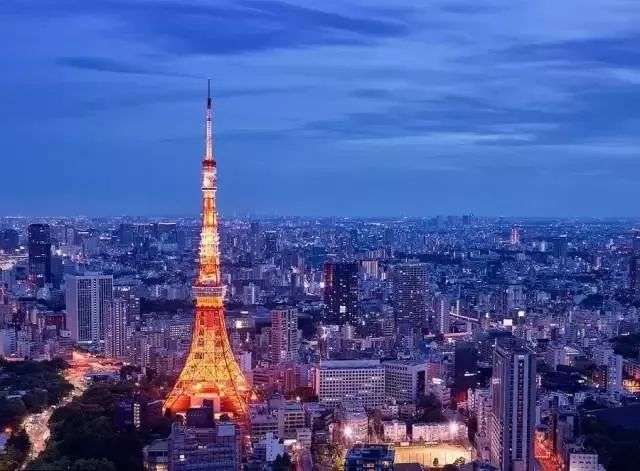 ճ侰